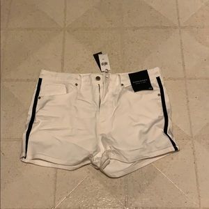Banana Republic White Denim Shorts w/stripe